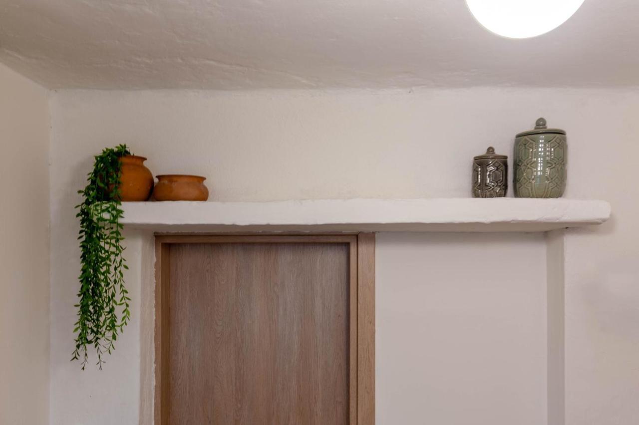 Apartment 1951 *