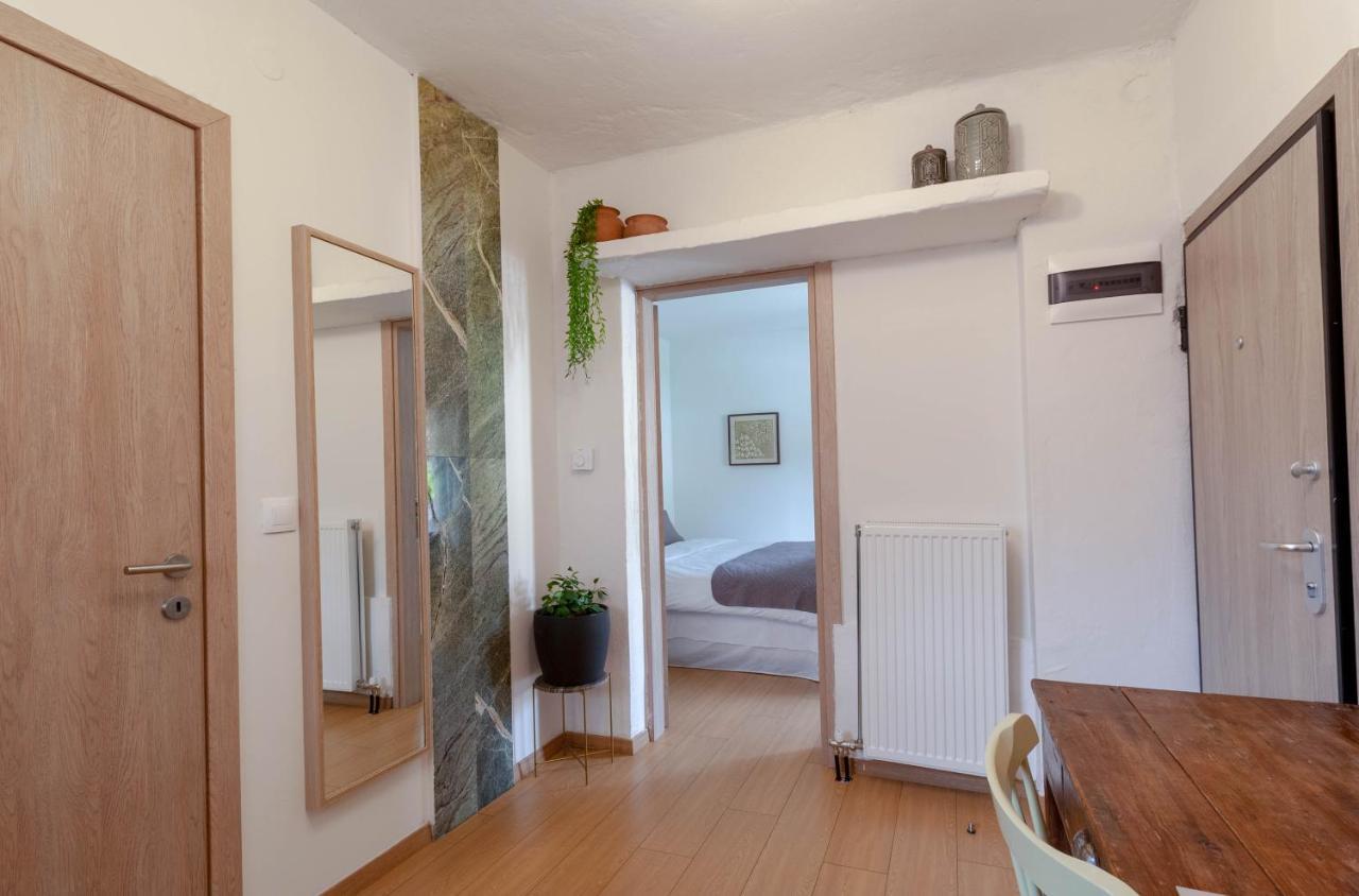 Apartment 1951 *
