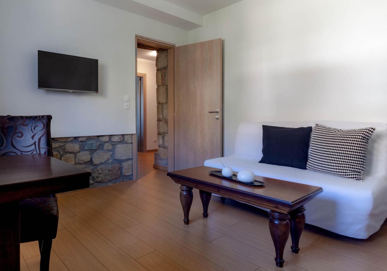 1951 Apartment