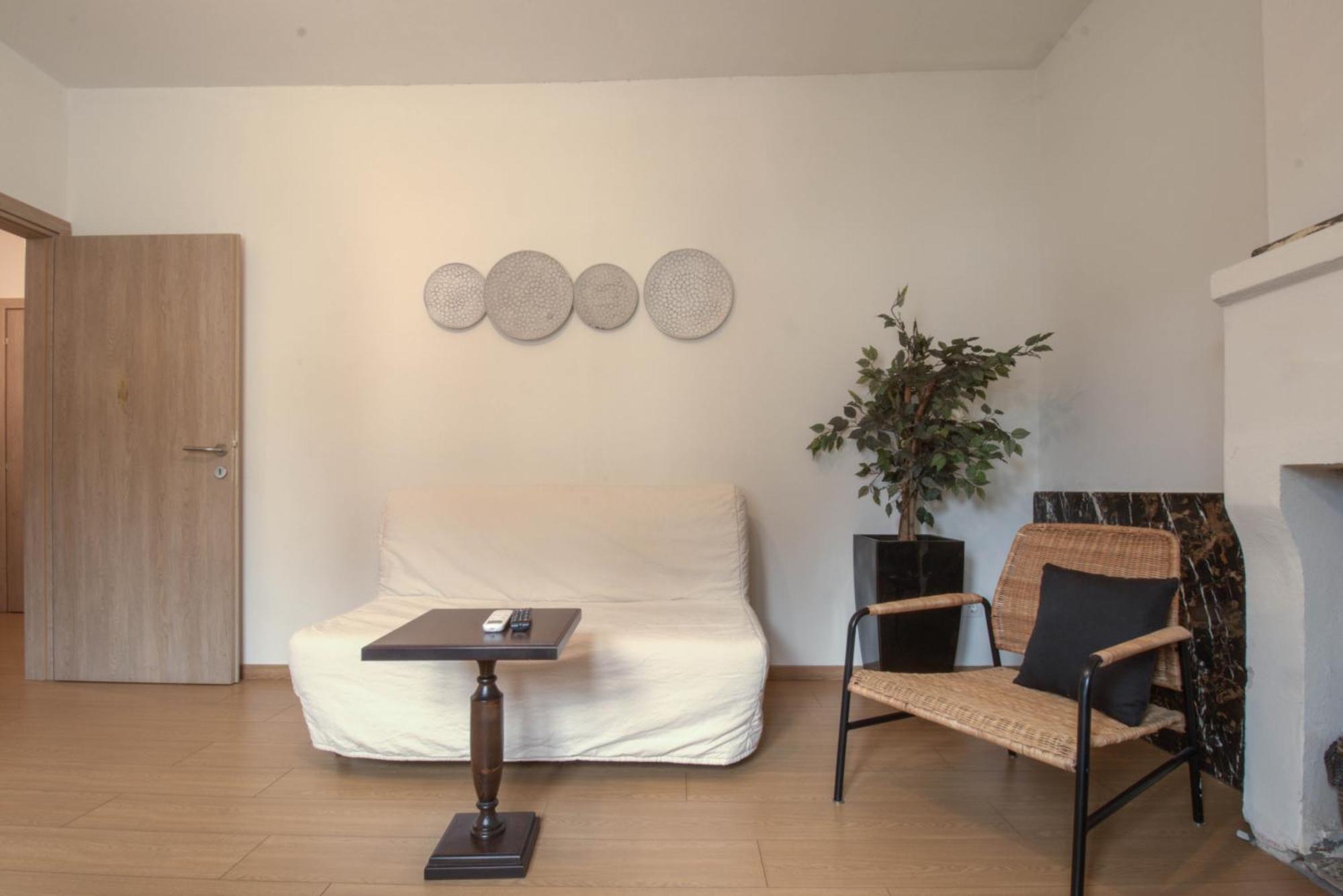 Apartment 1951