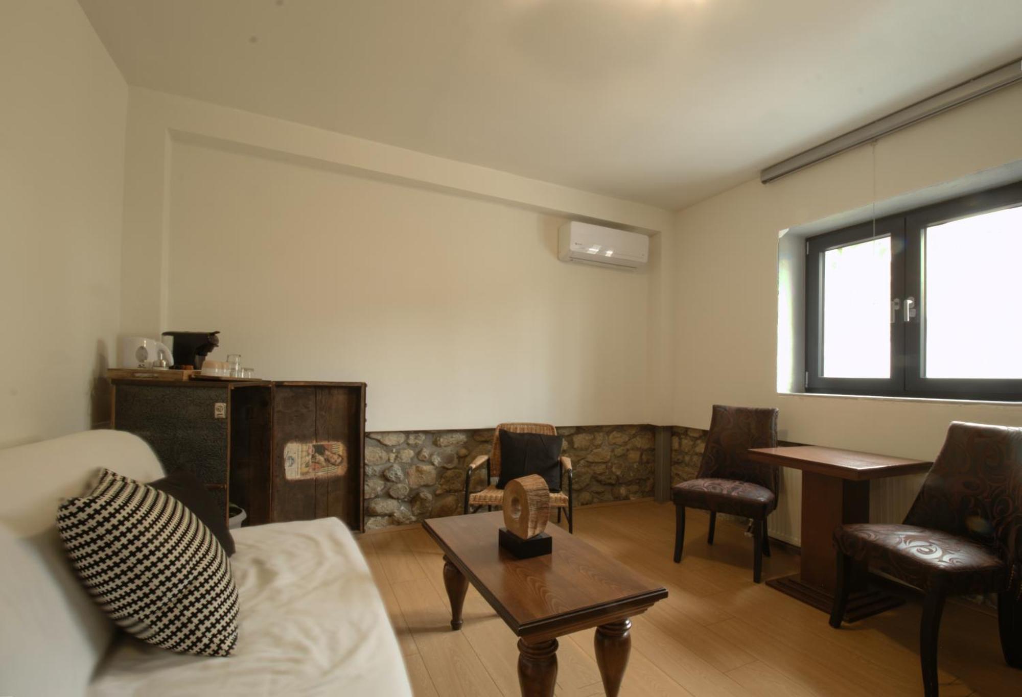 Apartment 1951 *